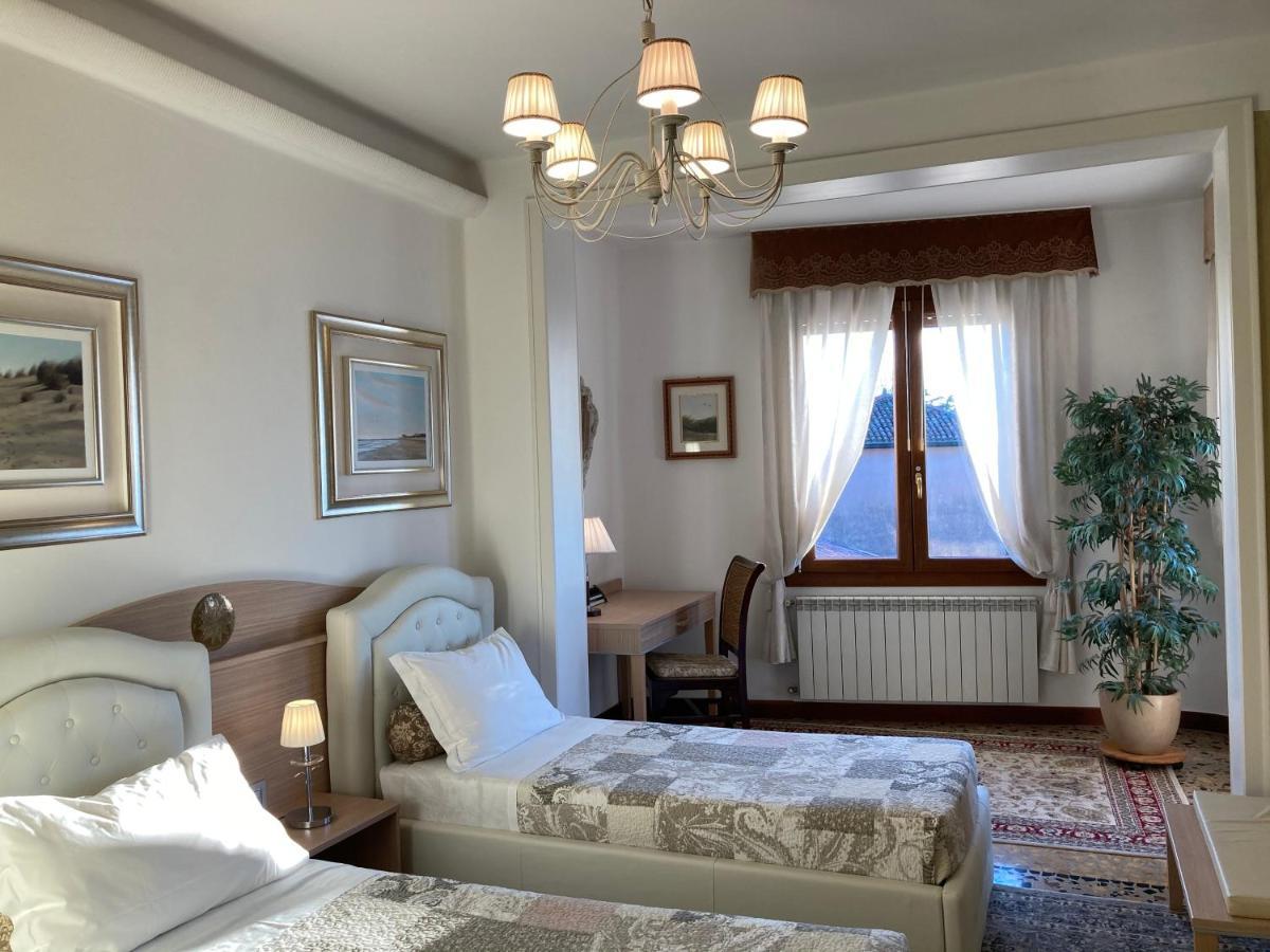 Oasis Golden Lagoon Chalet Lido di Venezia Exterior photo