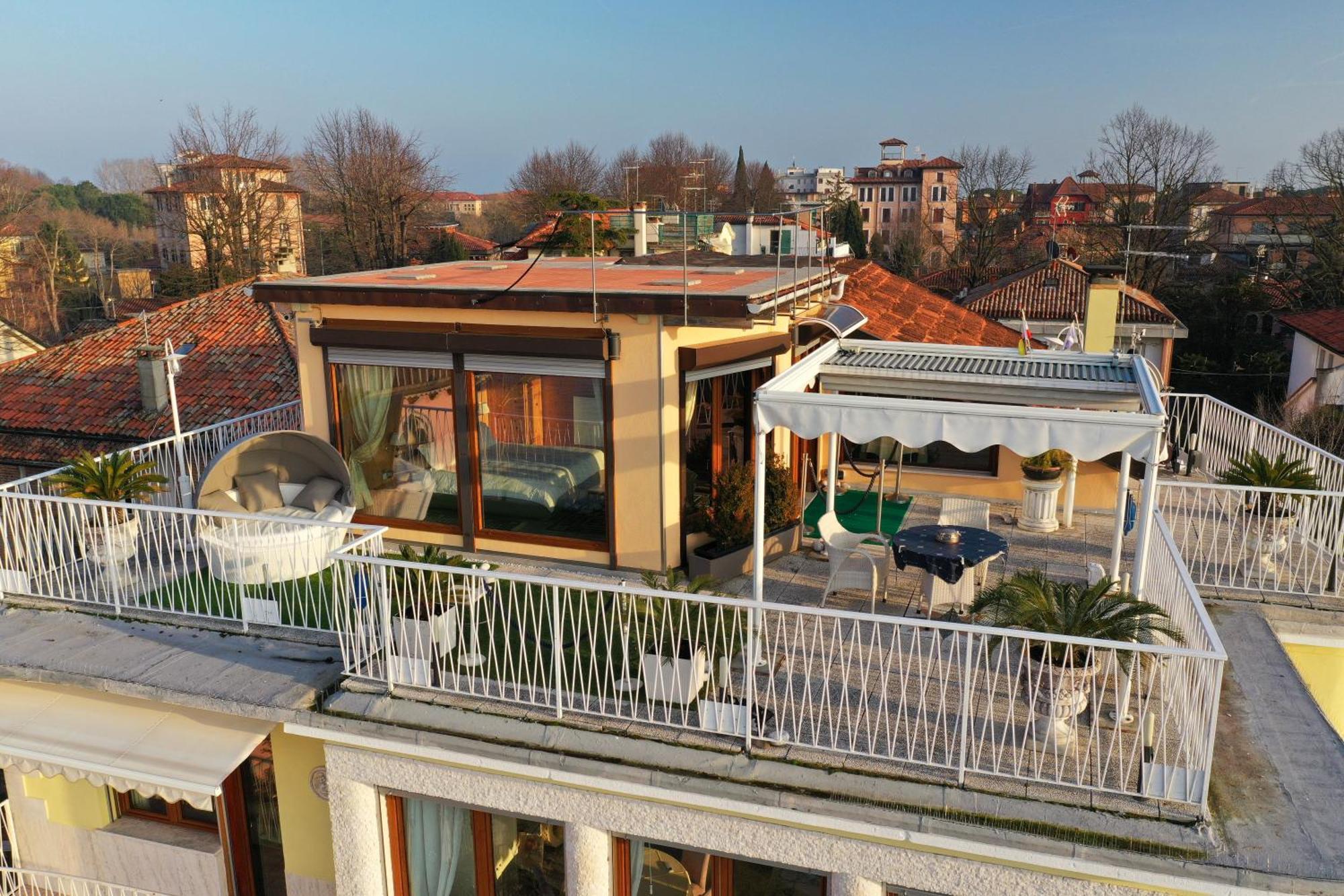 Oasis Golden Lagoon Chalet Lido di Venezia Exterior photo