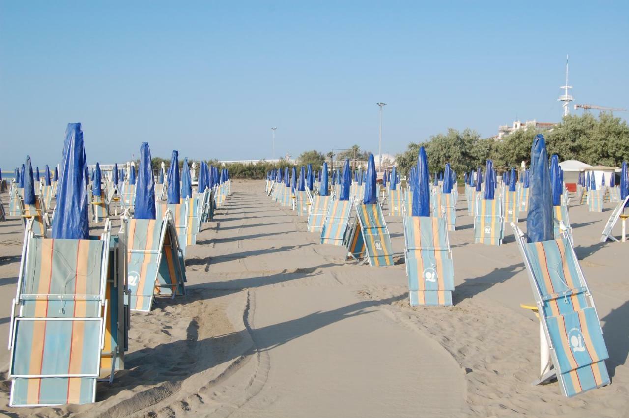 Oasis Golden Lagoon Chalet Lido di Venezia Exterior photo